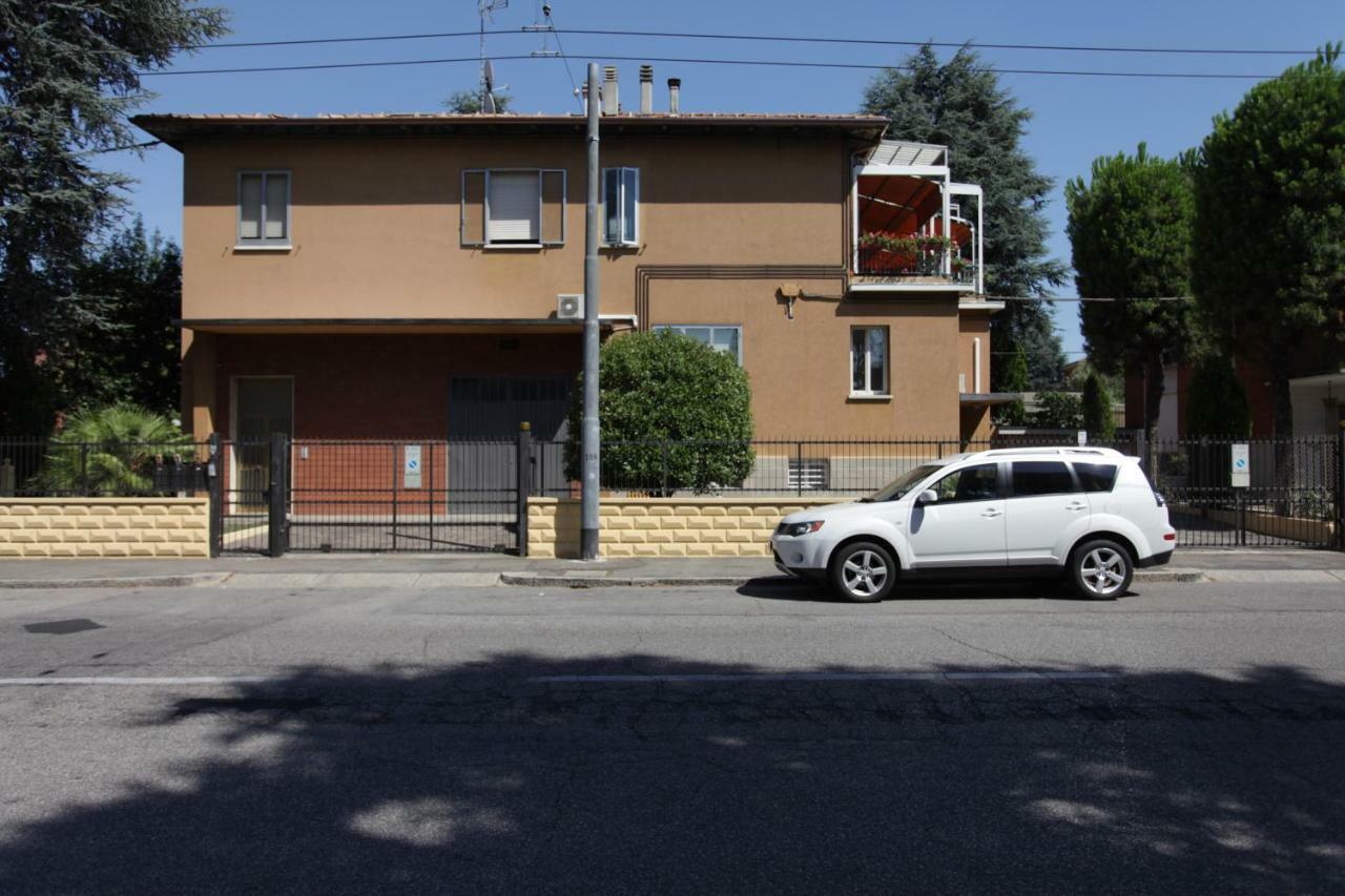 Villa Casa Vacanze Antonia à Bologne Extérieur photo